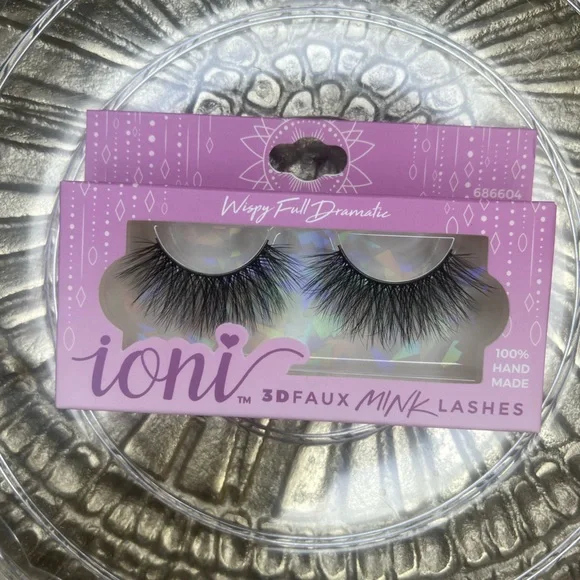 Pair (2) of Ioni 3D FAUX Mink Lashes new in package - Picture 3 of 6